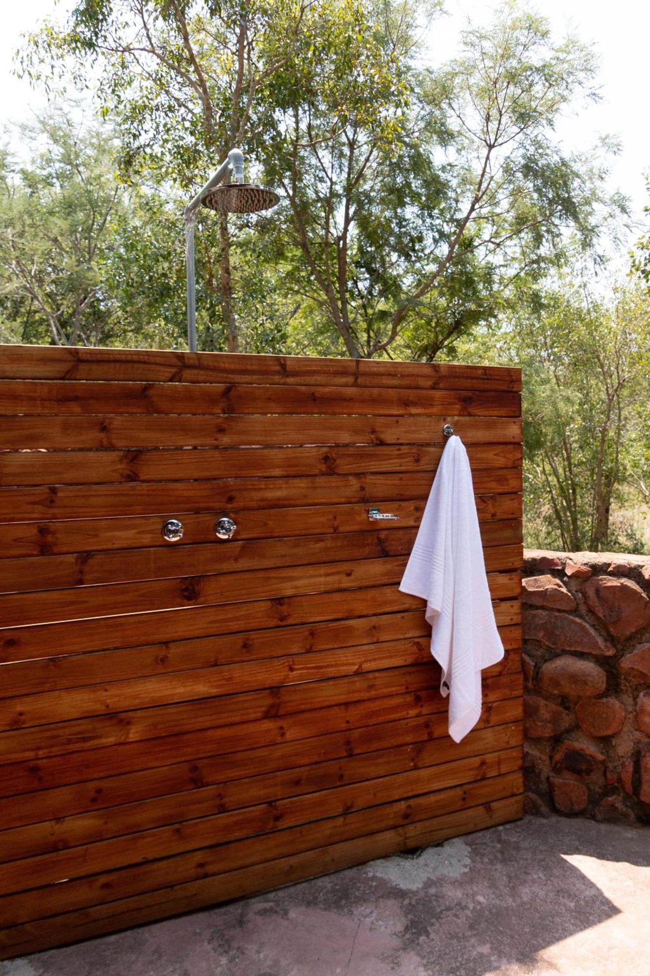 Zenzele River Lodge Rust de Winter Exterior foto