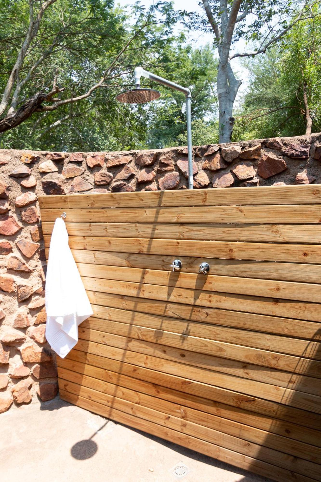 Zenzele River Lodge Rust de Winter Exterior foto